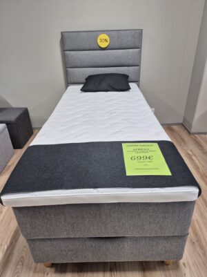 Athena kastiga voodi